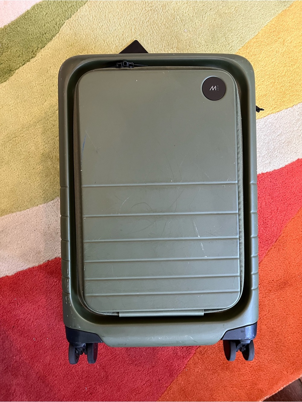 Monos Pro Carry-on 4 Wheel Spinner Hardshell Suitcase Bag Olive Green Beige 22”